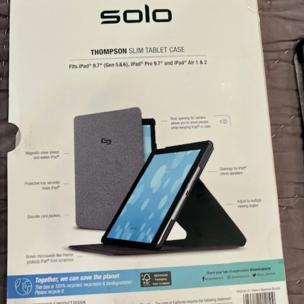 Solo New York, Thompson Air Slim iPad Case, Grey & Black.